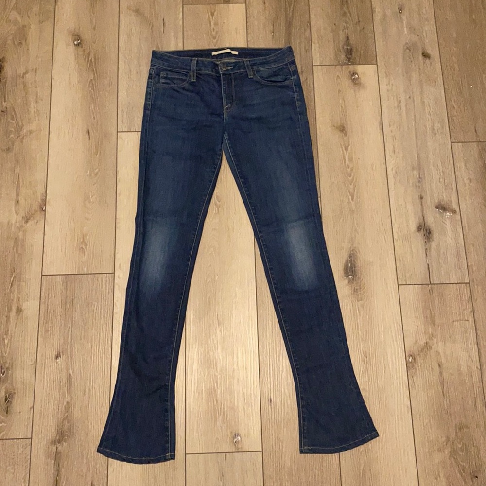Vince, Size 28, Boot Cut (slight flare)